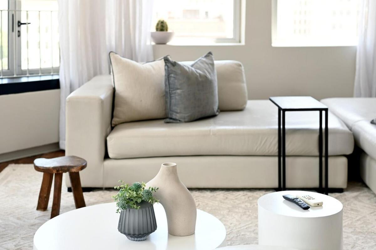 Apartment Elevated Luxury 2-bed With Elevator Access *