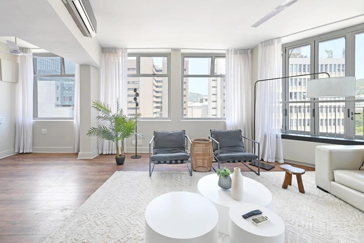 Elevated Luxury 2-bed With Elevator Access Apartment